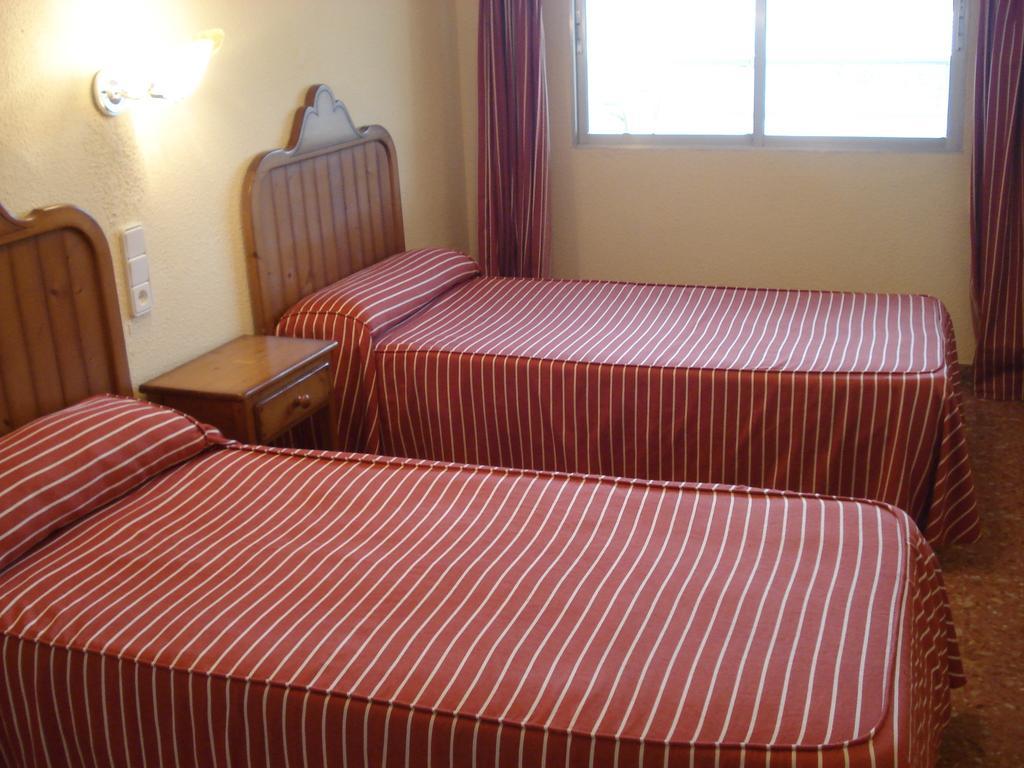 Apartamentos Florazar II Ajhory Cullera Oda fotoğraf